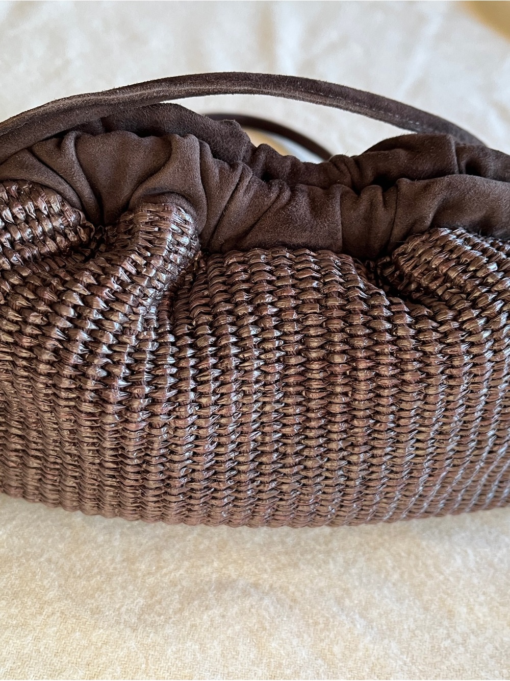 mini cloud clutch - Raffia - Picture 4 of 5